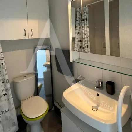 Vue Avec Place De Parking * Sète